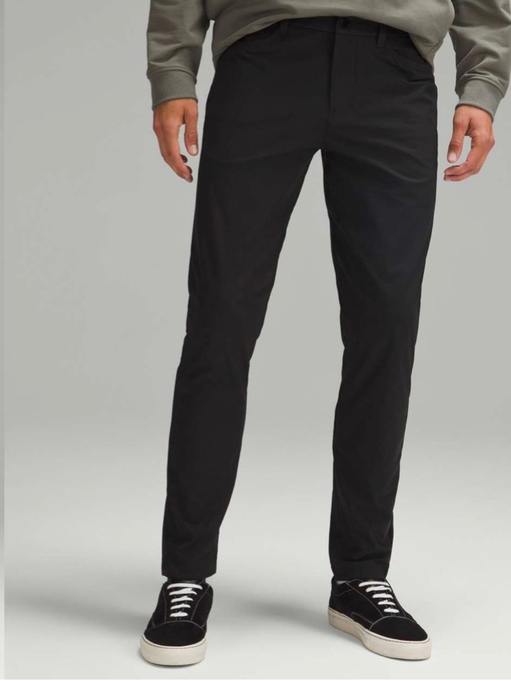 🌺LULULEMON$128 Black ABC Slim WARPSTREME pantsSQUARE STICKER EXCELLENT CONDITION